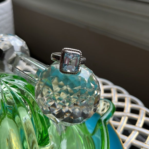 Blue Topaz sterling ring 6.5 - Picture 2 of 5